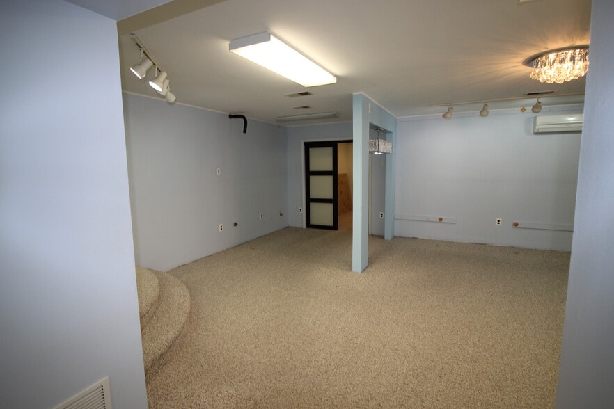 More Photos Of 9353-55 Old Bustleton ave, Philadelphia Freestanding For Sale