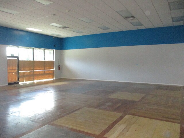 More Photos Of 2685 E Leland Rd, Pittsburg Freestanding For Lease