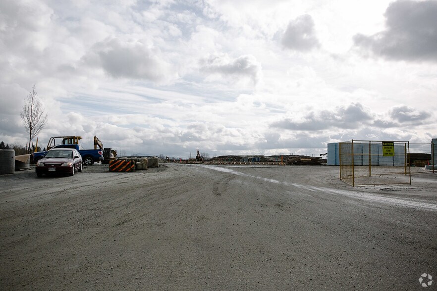 More Photos Of 19055 Airport Way, Pitt Meadows Warehouse For Lease