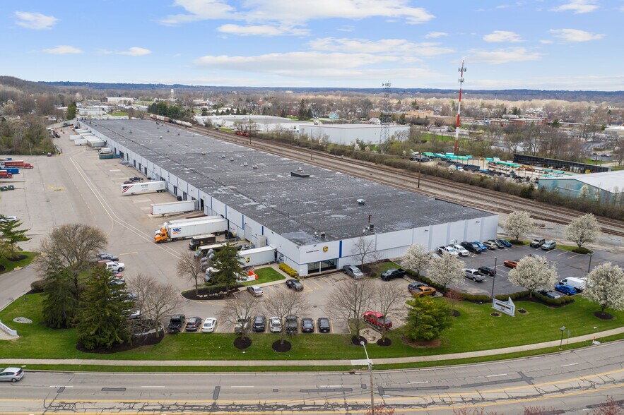 Primary Photo Of 209-225 S Alex Rd, West Carrollton Warehouse For Lease
