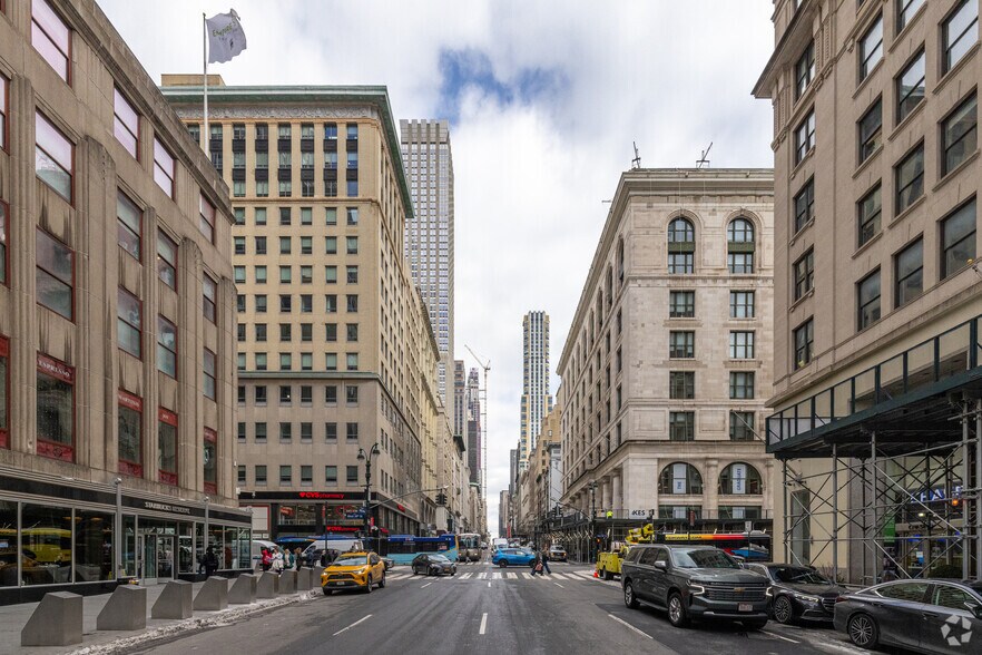 More Photos Of 358 Fifth Ave, New York Office For Lease