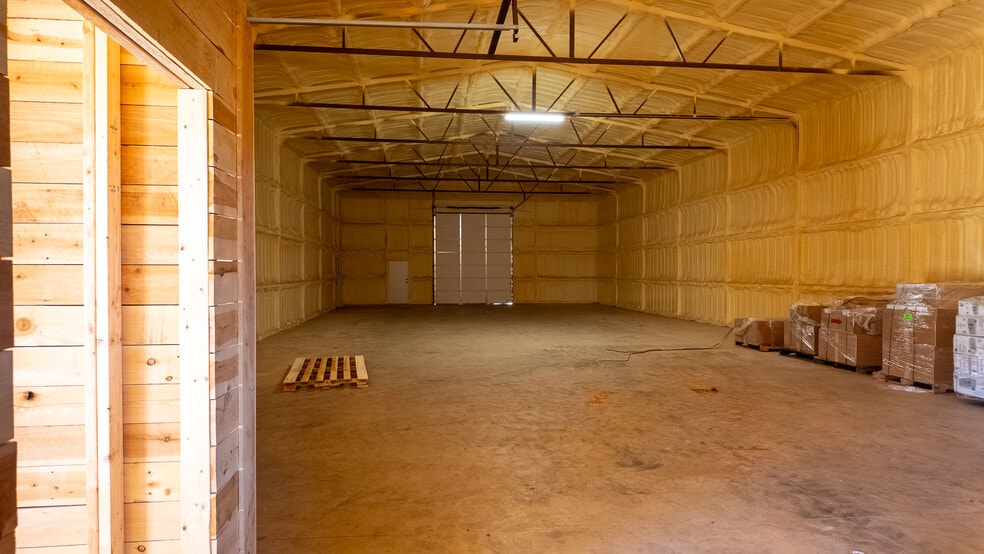 More Photos Of 625 Koloa Ave, Edmond Warehouse For Sale