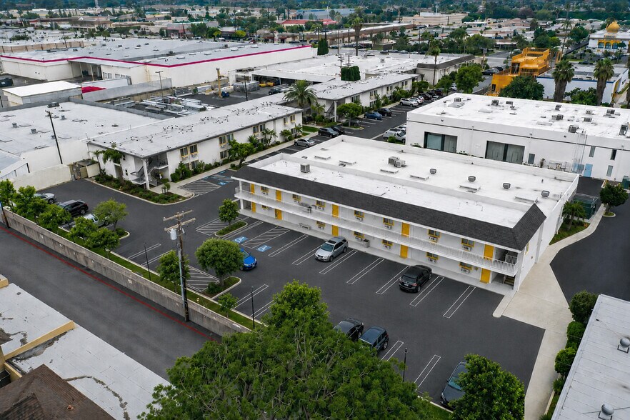 More Photos Of 7039 Orangethorpe Ave, Buena Park Apartments For Sale