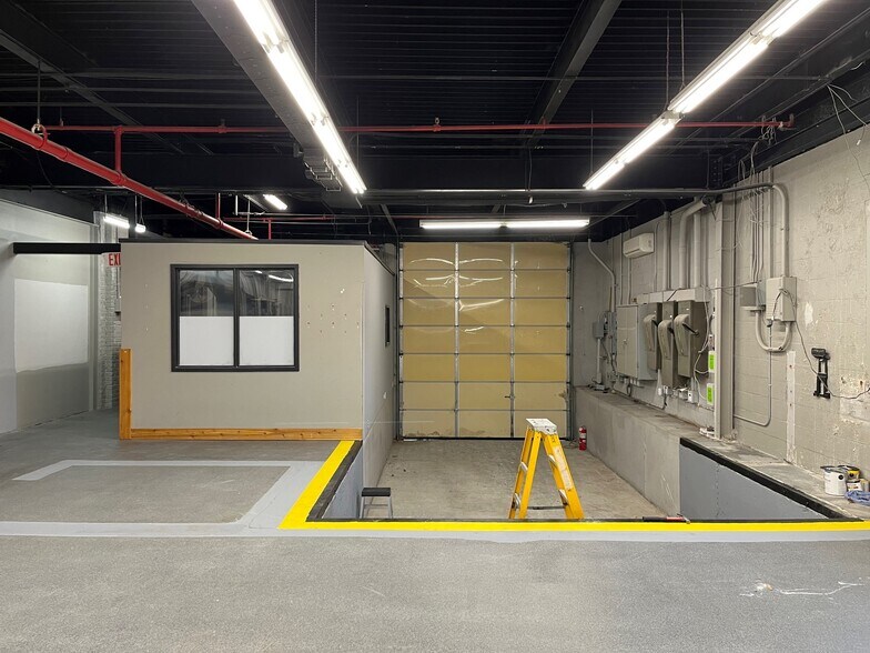 More Photos Of 25 Brigham St, Westborough Distribution For Lease