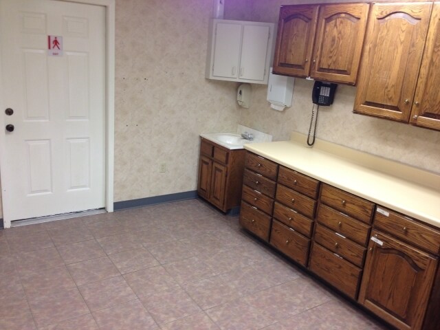 More Photos Of 1105 W Court St, Paragould Medical For Lease