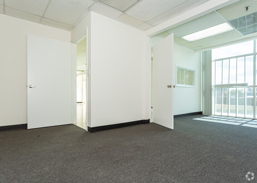 More Photos Of 7501-7521 NW 52nd St, Miami Unknown For Lease