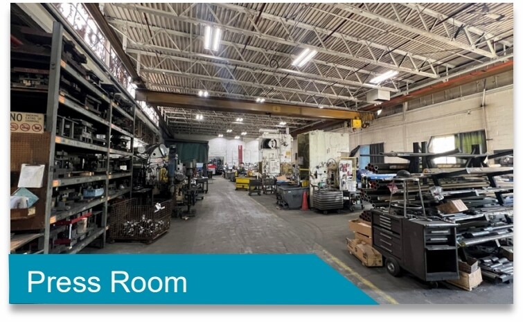 More Photos Of 800 N Clark St, Albion Manufacturing For Sale