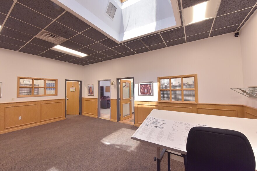 More Photos Of 9-15 38th Ave, Long Island City Warehouse For Sale