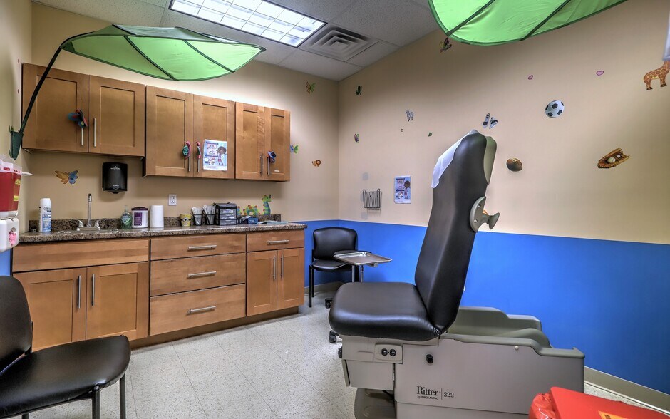 More Photos Of 236 Boston Post Rd, Orange Medical For Lease