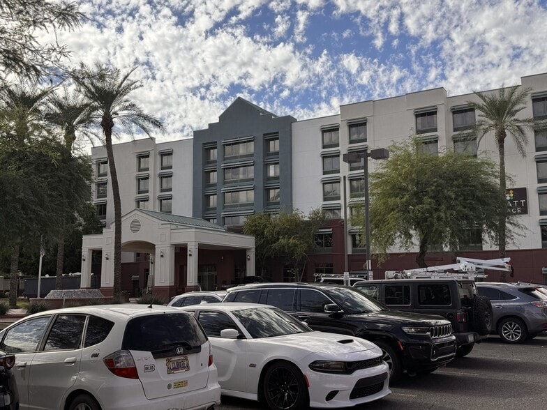 More Photos Of 4260 N Drinkwater Blvd, Scottsdale Freestanding For Lease