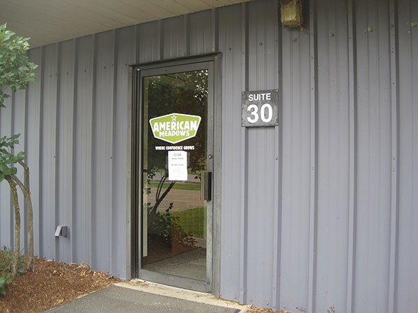 More Photos Of 223 Avenue D, Williston Warehouse For Lease