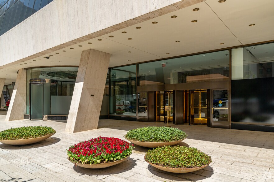 More Photos Of 9 W 57th St, New York Office For Lease