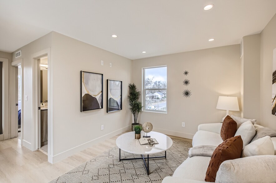 More Photos Of 2323 S High St, Denver Apartments For Sale