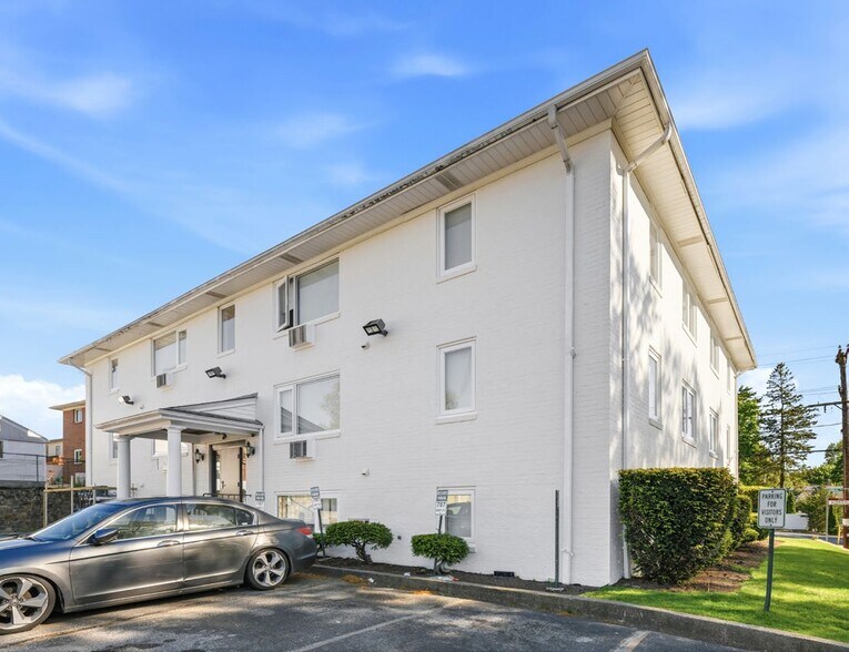 More Photos Of 777-787 Admiral St, Providence Apartments For Sale
