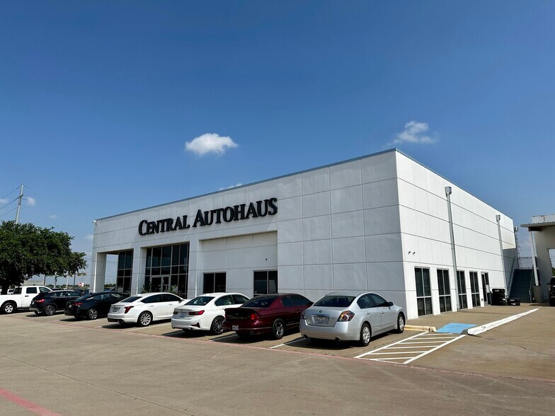 More Photos Of , Dallas General Retail For Sale