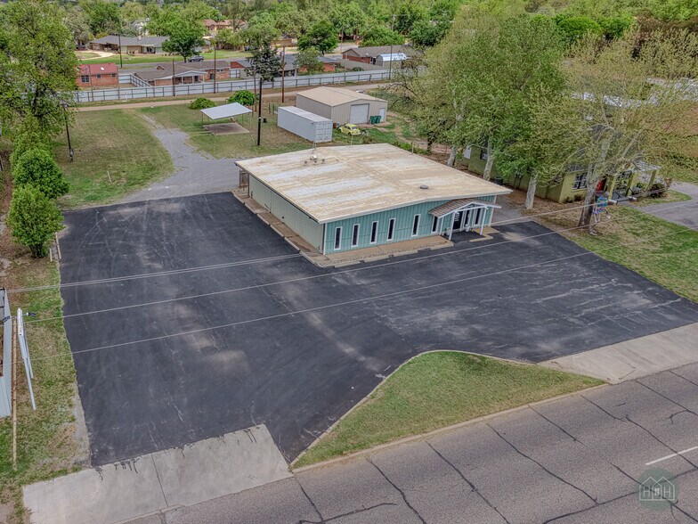 More Photos Of 3720 Wilbarger St, Vernon Flex For Sale