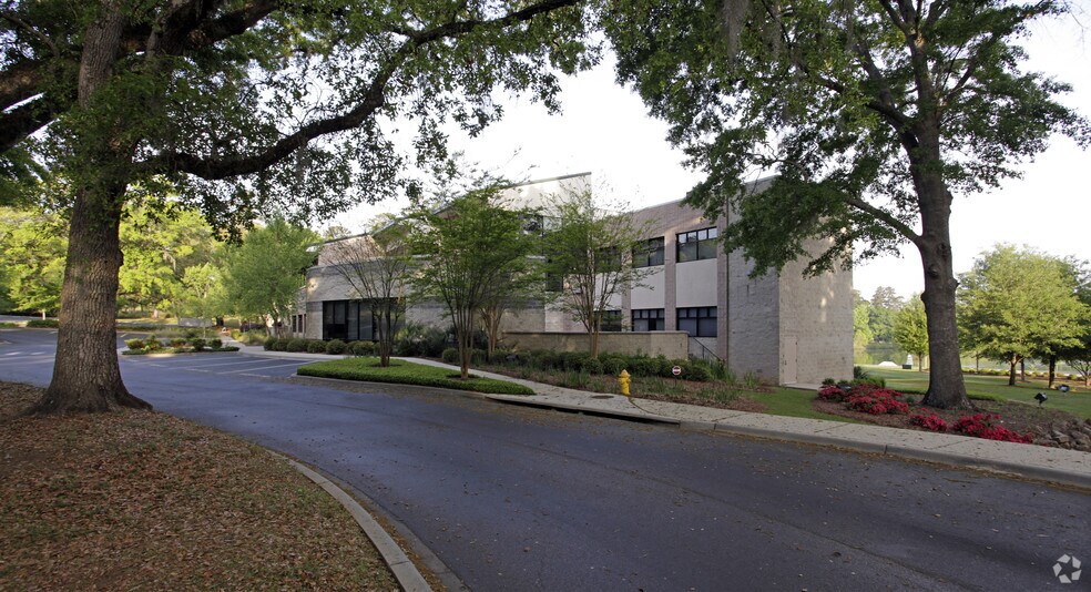 More Photos Of 1700 Summit Lake Dr, Tallahassee Office For Lease