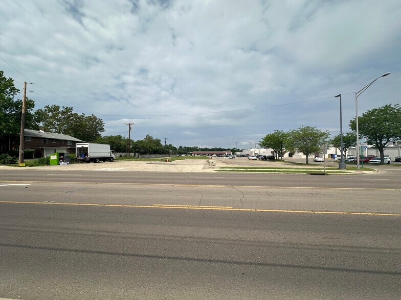 More Photos Of 4118 E Town and Country Rd, Kettering Office For Sale