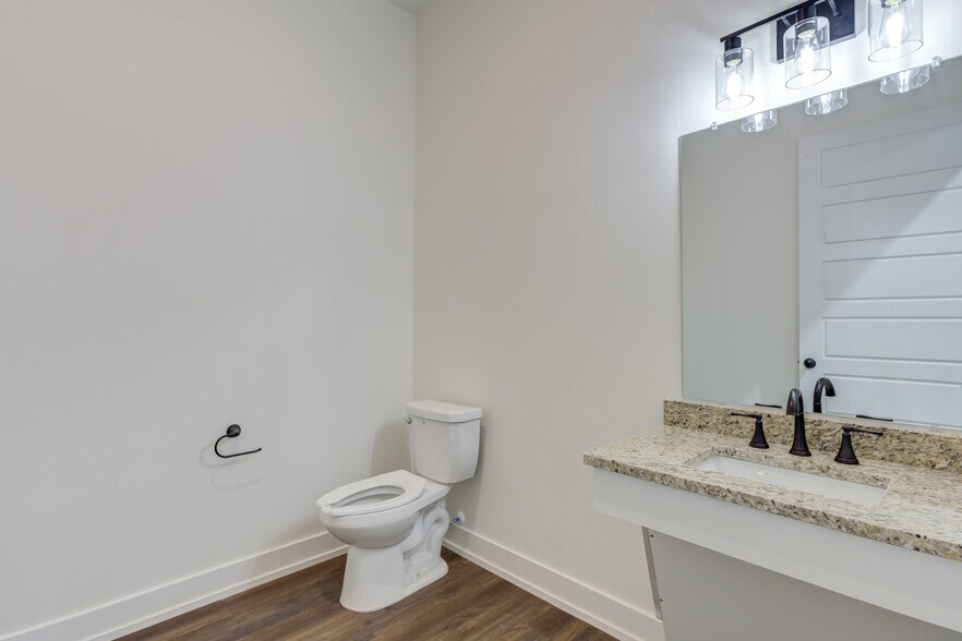 More Photos Of 11419 CR 2220, Lubbock Warehouse For Sale