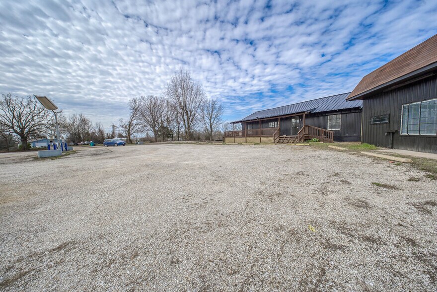 More Photos Of 17475 S US Highway 63, Rolla General Retail For Sale