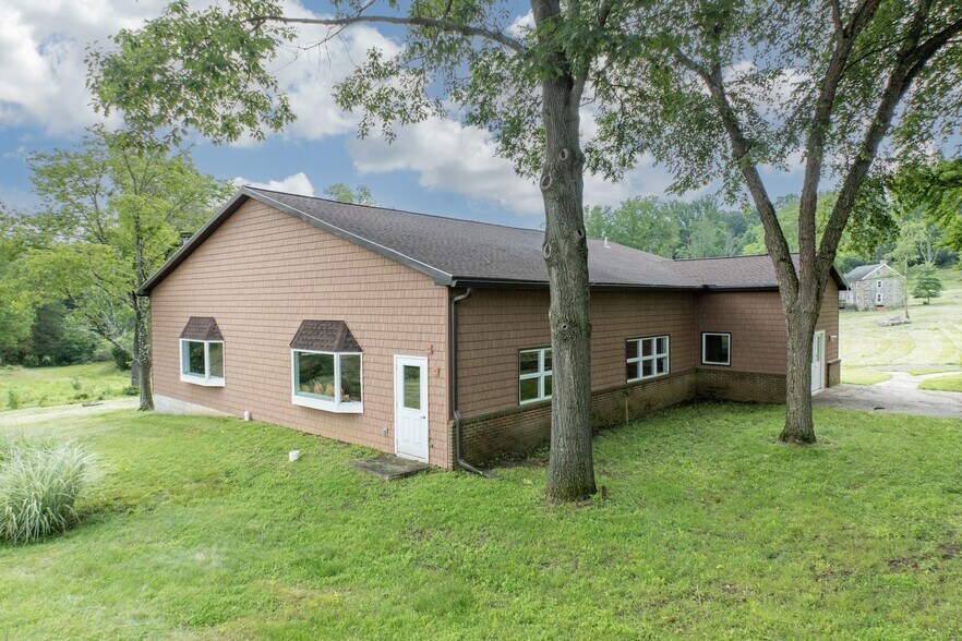 More Photos Of 2488 Sanatoga Rd, Pottstown Lodge Meeting Hall For Sale