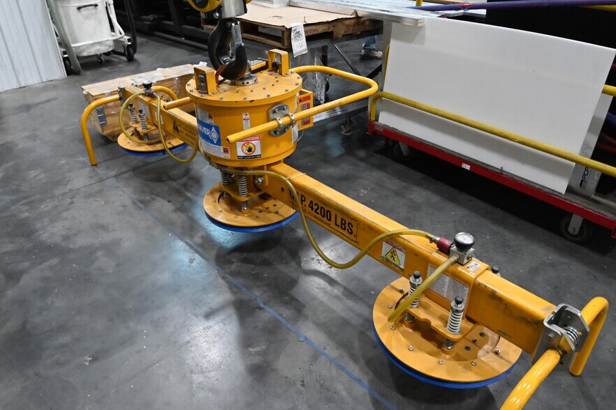 More Photos Of 3301 124th Ave S, Horace Manufacturing For Sale