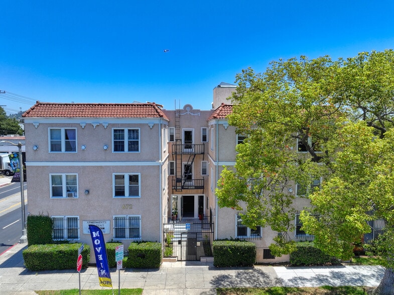 Primary Photo Of 672 N Kenmore Ave, Los Angeles Apartments For Sale
