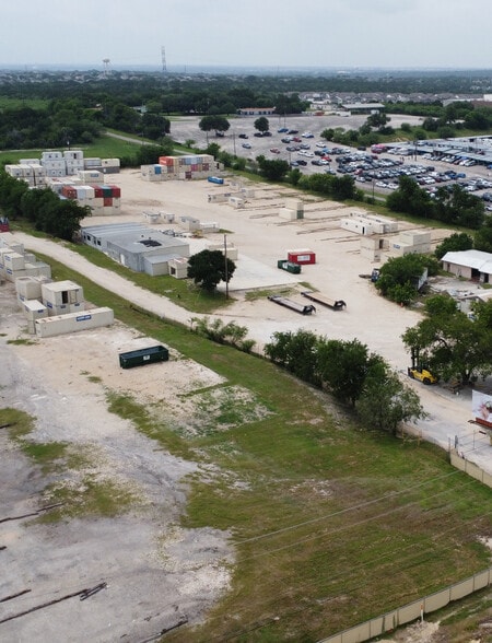 More Photos Of 18780 IH 35 N, Schertz Land For Lease