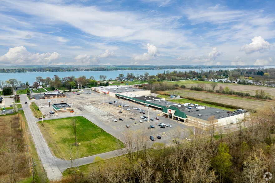 More Photos Of 6730-6764 S River Rd, Marine City Unknown For Lease