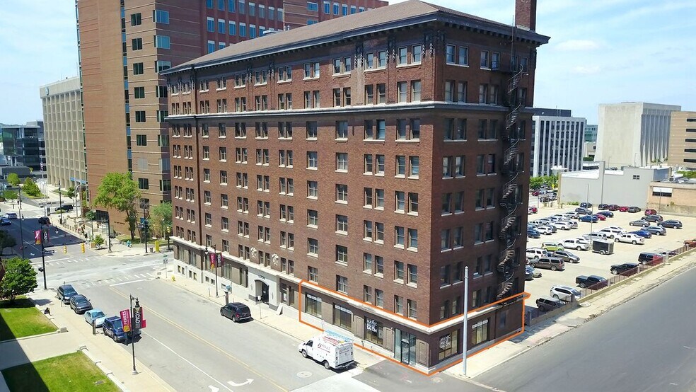 More Photos Of 5 Lyon St NW, Grand Rapids Apartments For Lease