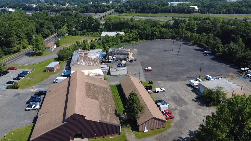 More Photos Of 740 Lloyd Rd, Aberdeen Truck Terminal For Lease