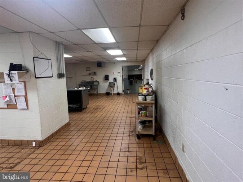 More Photos Of 80 Brady Ln, Lewistown Sports And Entertainment For Sale