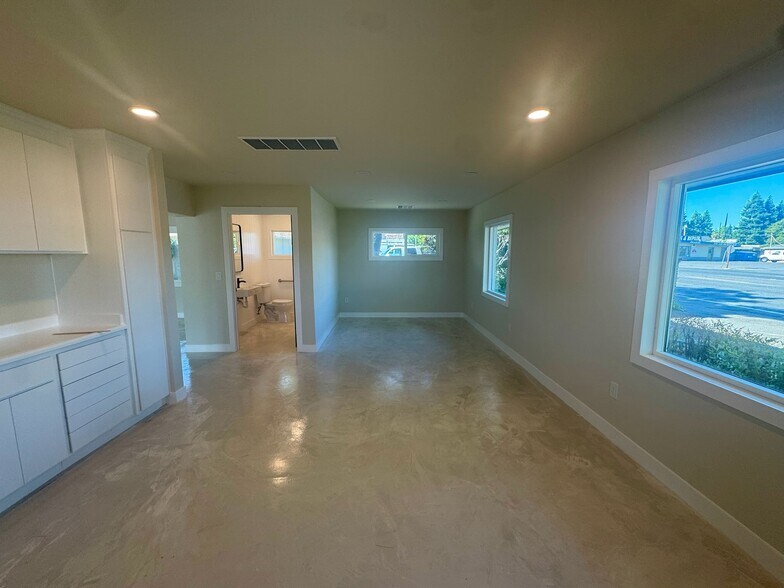 More Photos Of 5900 Wedgewood Ave, Carmichael Medical For Lease