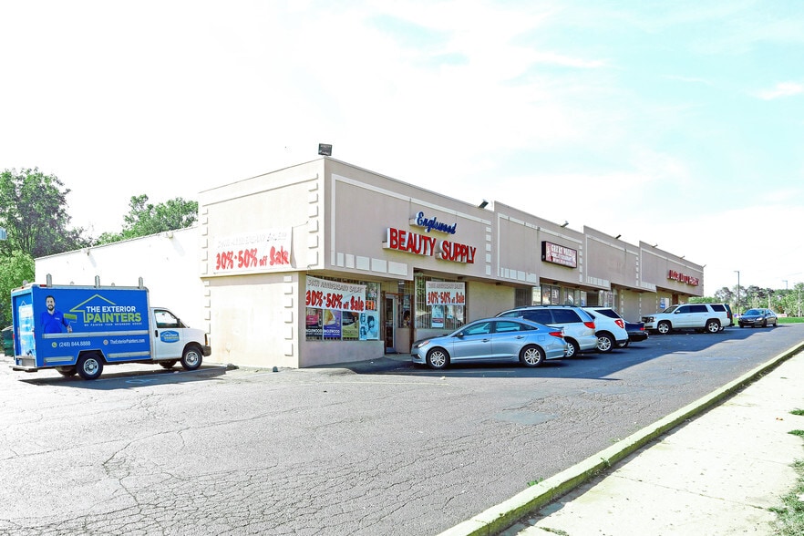 More Photos Of 640-660 Auburn Ave, Pontiac Unknown For Lease