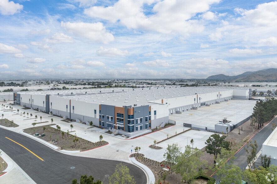 More Photos Of 3412 Manitou Ct, Jurupa Valley Distribution For Lease