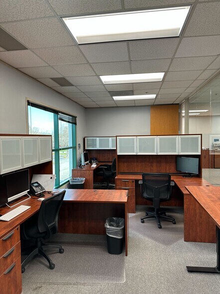 More Photos Of 6601 Owens Dr, Pleasanton Office For Lease