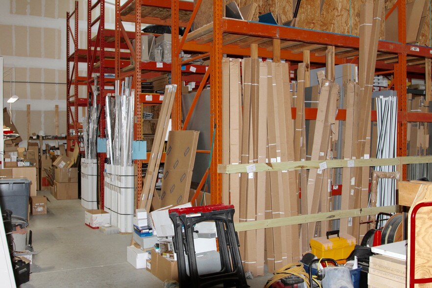 More Photos Of 8725 Youngerman Ct, Jacksonville Warehouse For Sale