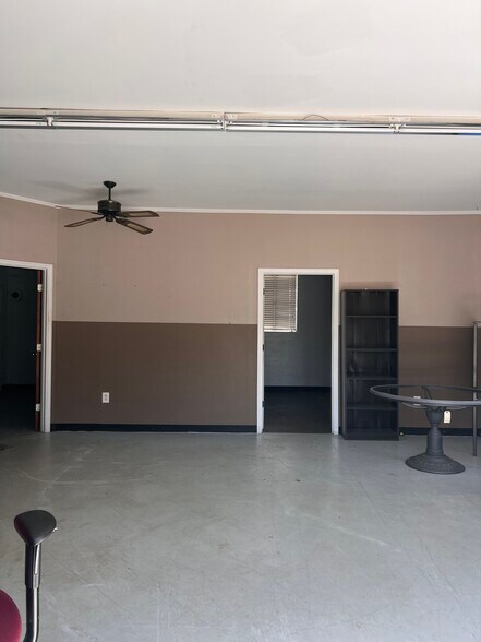 More Photos Of 3619 Murdocksville Rd, West End Flex For Sale