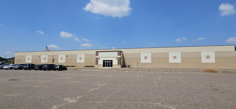 More Photos Of 2725 Mall Dr, Eau Claire Medical For Lease