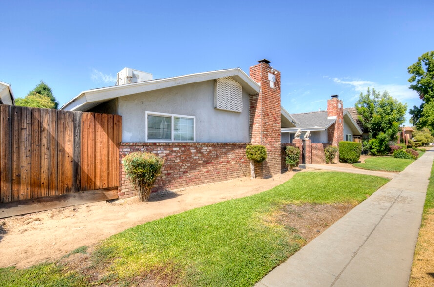 More Photos Of 3357-3365 E Fairmont Ave, Fresno Apartments For Sale