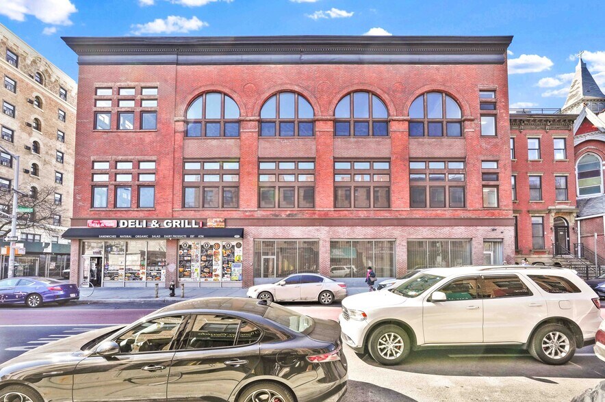 More Photos Of 405-407 Gates Ave, Brooklyn Loft Creative Space For Lease
