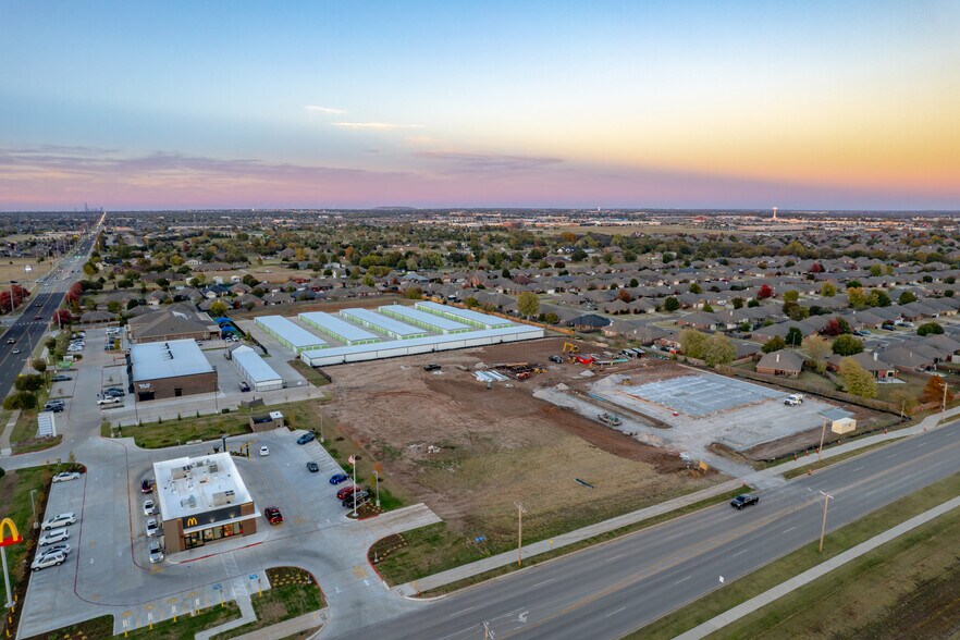 More Photos Of 1791 SW 34th St, Moore Land For Lease