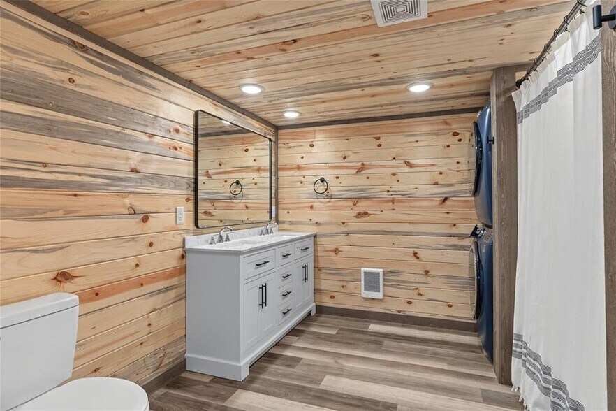 More Photos Of 7000 Browns Meadow Rd, Niarada Multifamily For Sale