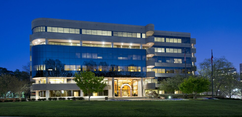 More Photos Of 6600 Peachtree Dunwoody Rd NE, Atlanta Office For Lease