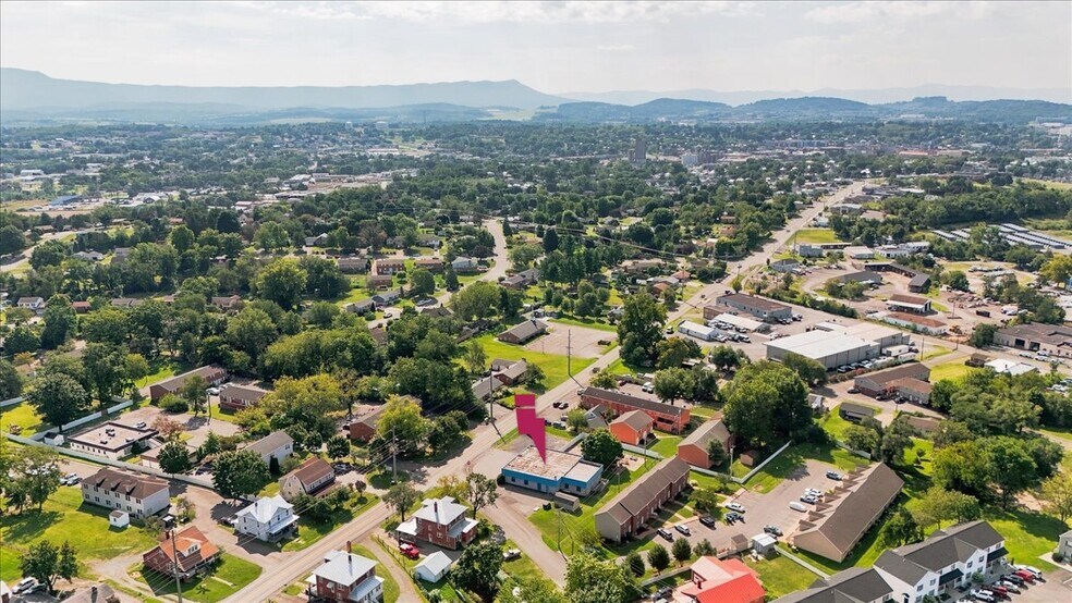 More Photos Of 991 Chicago Ave, Harrisonburg Flex For Sale
