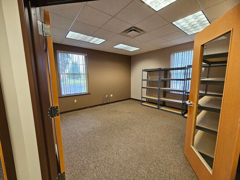 More Photos Of 470-479 Jeffers St, Dubois Office For Lease