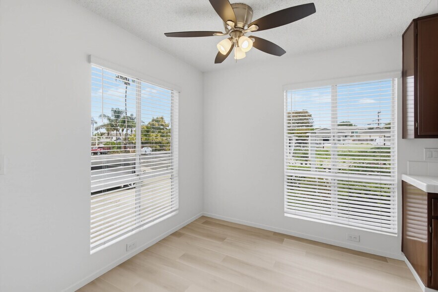 More Photos Of 4649 Voltaire St, San Diego Apartments For Sale