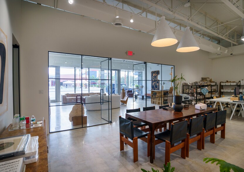 More Photos Of 777 NE 125th St, North Miami Storefront For Lease