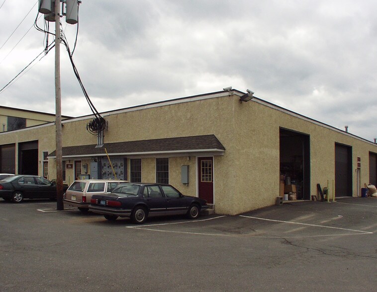 More Photos Of 81 Industrial Rd, Berkeley Heights Warehouse For Lease