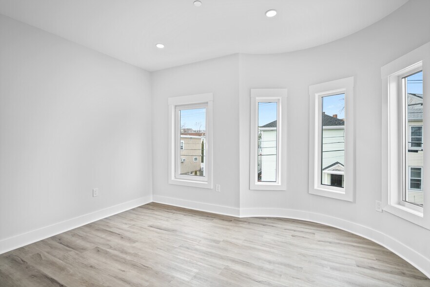 More Photos Of 6-8 Garfield Ave, Revere Apartments For Sale